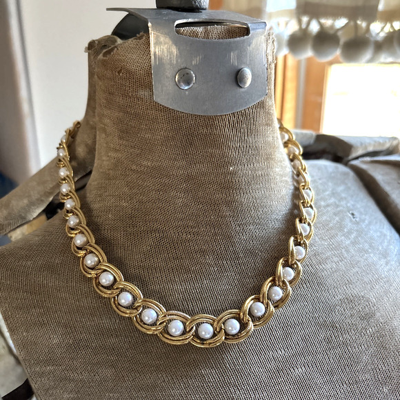 Vintage Lot of 3 Necklaces AB Crystal Faux Pearl Gold Tone Napier Monet Layered - Picture 2 of 16